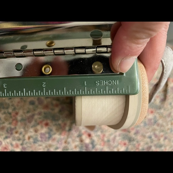 Dr. Scholl’s sandals. - Picture 5 of 7